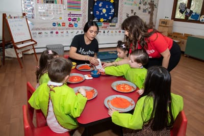 Spanish Preschool class in session — photo 5 of 6